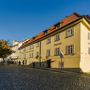 Hotel Archibald At The Charles Bridge, Praga